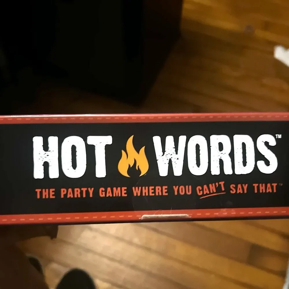 Hot Words Word Guessing Party Game Ages 12+, 4+ Players, New